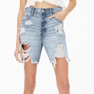 New Damaged Aero 90’s Baggy Short 6” Size 0